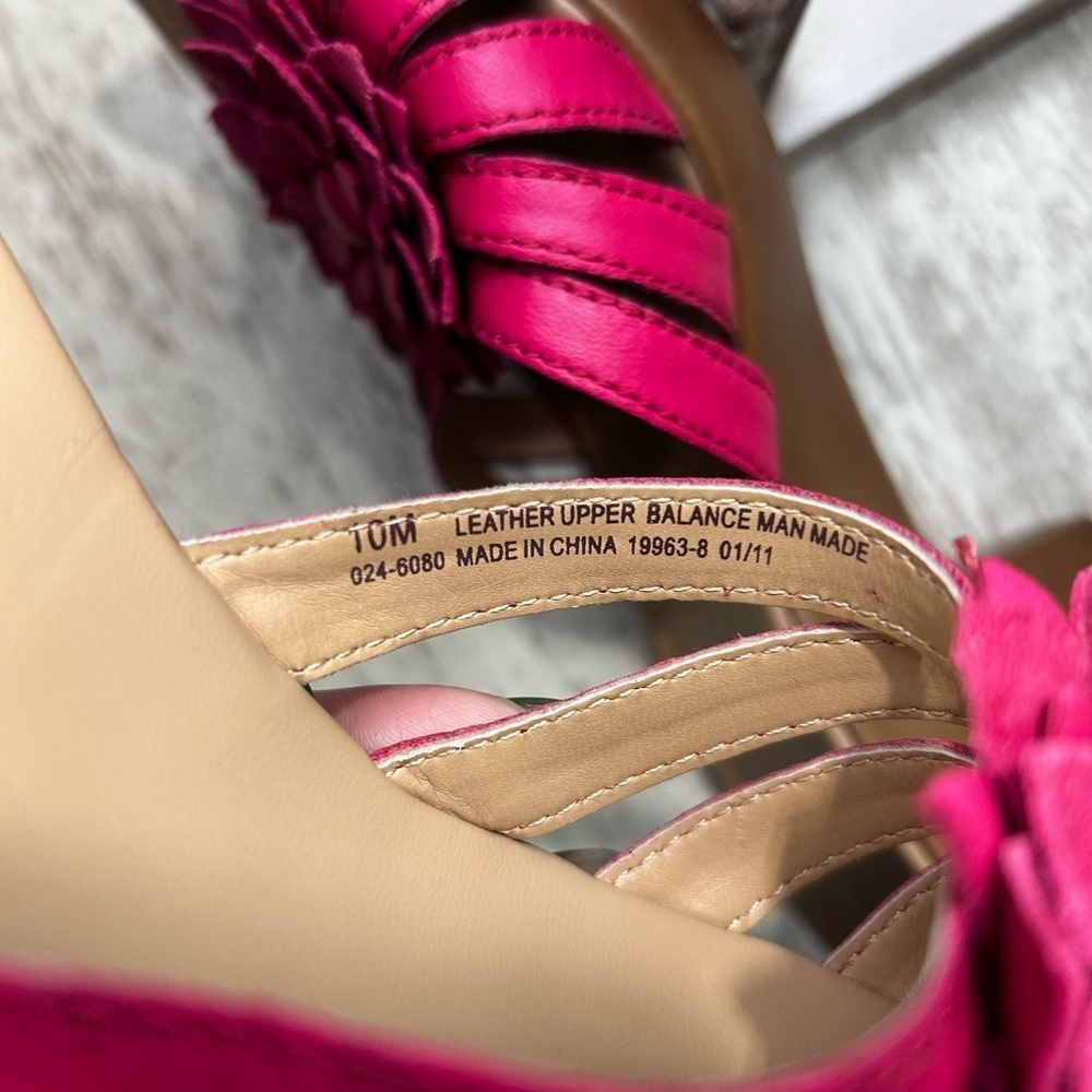 St. John’s Bay Pink Leather Flower Sandals Heeled Mules size 10 - Picture 7 of 13
